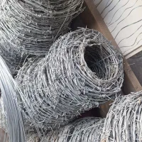 انواع تور فنس باغی(پایه سیمانی)|خدمات باغبانی و درختکاری|کرمانشاه, |دیوار