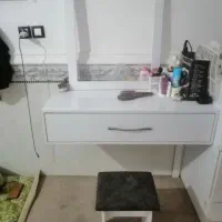 میز آرایشی ام دی اف همراه صندلی