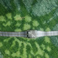 ساعت سویستاراصلی|ساعت|مرودشت, ژیان|دیوار