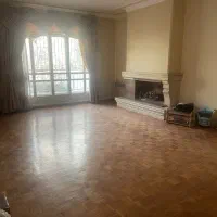 آپارتمان ۱۵۰ متری