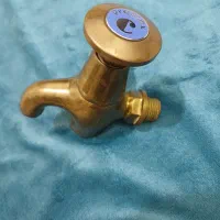 شیر فشاری انتیک|کلکسیون اشیاء عتیقه|اراک, |دیوار