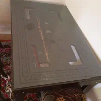 میز غذا خوری و 3صندلی.