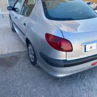 ۲۰۶ صندوقدار