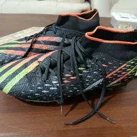 کفش فوتبال و کتونی