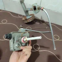 ریگلاتور و شعله پخش کن ابگرم کن ایستاده