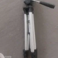 سه پایه دوربین