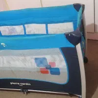 تخت و پارک کودک