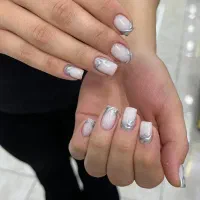 خدمات ناخن در تخفیفات