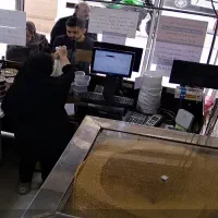 نیروی خانم جهت مغازه با محیط خوب