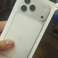 بهترین قیمت عمده آیفون ۱۷پرومکس