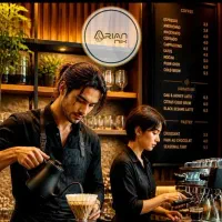 باریستا خانوم جهت کار در کافه