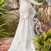 لباس عروس با بهترین متریال و دوخت وکیفیت