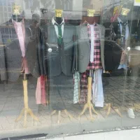 پوشاک مغازه