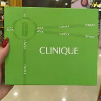 هدیه شیک روز دختر/پک ۶ تکه Clinique/اصل/بچ کد دار