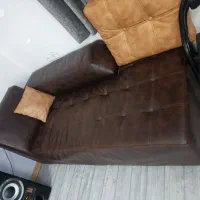 دو عدد مبل چرم دونفره|مبلمان خانگی و میز عسلی|بندر انزلی, آخرخط|دیوار