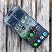 ایفون 15pro حافظه ۲۵۶ گیگ zaa