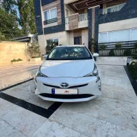 فروش یک دستگاه تویوتا پریوس تیپ Cسفید در حد