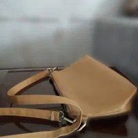 کیف|کیف، کفش، کمربند|آبیک, |دیوار