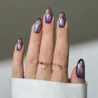 آموزش و کاشت ناخن، و کوتاهی مو، مژه با تخفیف ویژه|خدمات آرایشگری و زیبایی|خرمآباد, |دیوار