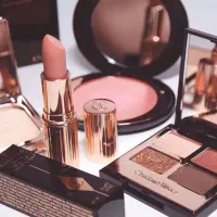 میکاپ کار هستم