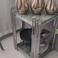 ست جلومبلی.    میز تی وی با رویه سنگ طبیعی