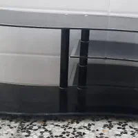 میز تلویزیون شیشه ای