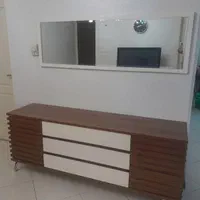 میز کنسول بسیار شیک با اینه|بوفه، ویترین، کنسول|تهران, دریاچه شهدای خلیج فارس|دیوار