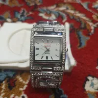 ساعت زنانه تیتانیوم