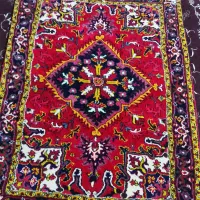 یک عدد قالیچه هریس تازه از دار افتاده