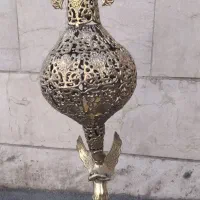 آباژور ایستاده وگلدان برنجی بلند کنارسالنی درحدنو|چراغ خواب و آباژور|تهران, شاهین|دیوار