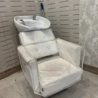 سرشور|آرایشگاه و سالن‌های زیبایی|میانه, |دیوار