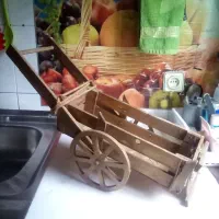 گاری چوبی تزیینی