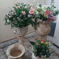 گل مصنوعی وگلدان