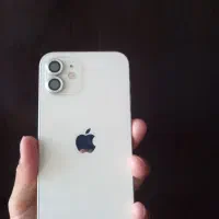 اپل iPhone 12 با حافظهٔ ۱۲۸ گیگابایت