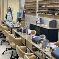 استخدام نیرو و ناخنکار حرفه ای|استخدام درمانی، زیبایی، بهداشتی|تهران, شهرک شریعتی|دیوار