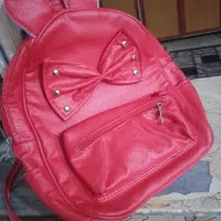 کیف قرمز درحد نو اون کیف شونی هست نونو