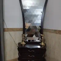 آینه کنسول و آباژور . تابلو