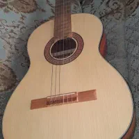 گیتار بسیار تمیز