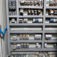 مونتاژ انواع تابلو برق های صنعتی