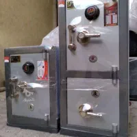 گاوصندوق رمز مشکی بلند