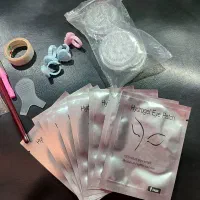 تعدادی وسایل مژه
