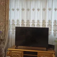 تلویزیون ومیز