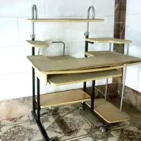 میز کامپیوتر