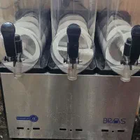 دستگاه یخ در بهشت ۳ لاین