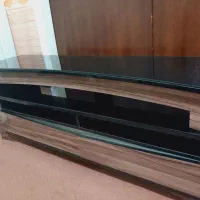 میز زیر تلویزیون