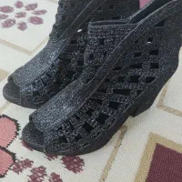 کفش مجلسی|کیف، کفش، کمربند|نهاوند, |دیوار