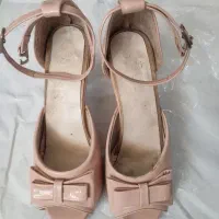 کفش مجلسی|کیف، کفش، کمربند|نیشابور, مدرس|دیوار