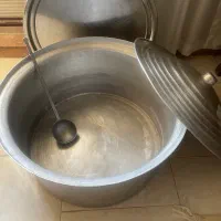 قابلمه بزرگ و ملاقه