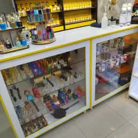 فروش پیشخوان و ویترین طبقه ای سالم در حد