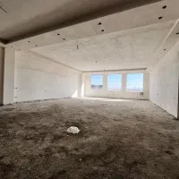 آپارتمان-180-متری-حاشیه-بلوار-نزدیک-به-تحویل